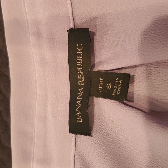 Banana Republic Lavendar Sleeveless Button Down Shirt. Size Small Petite - Picture 5 of 6